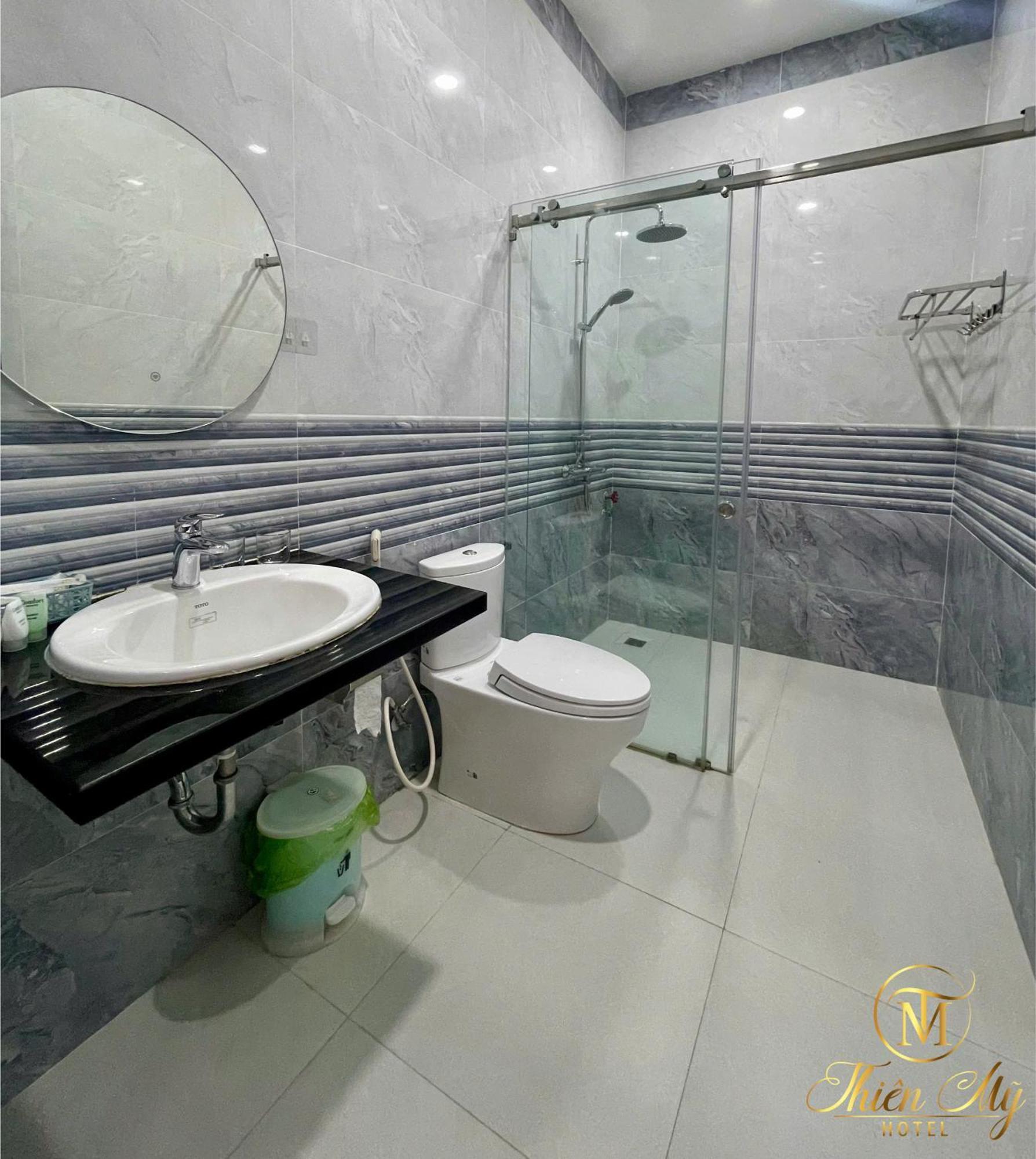 Hotel Khach San Thien My Rạch Giá Zewnętrze zdjęcie